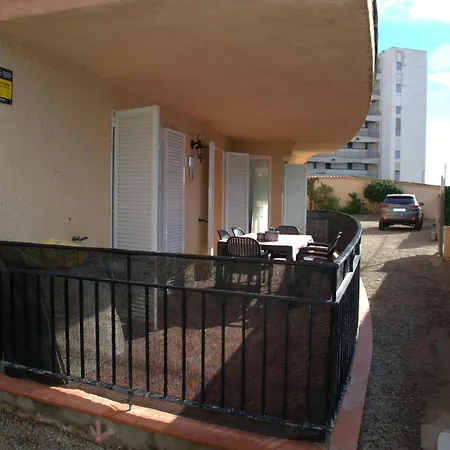 公寓 Apartamento En Planta Baja A 250m De La Playa - 3 Habitaciones, Terraza Y Parking Privado - Es-323-4